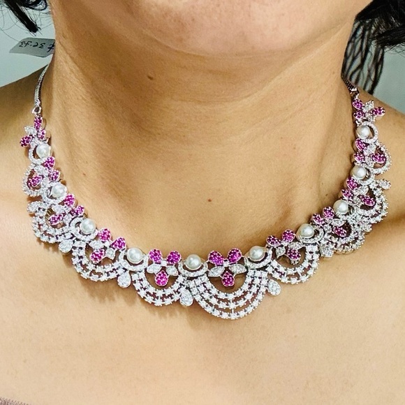 Pearl & Cubic Zirconia Fusion Design - Picture 1 of 3